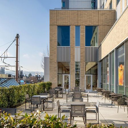 Hyatt Regency Portland At The Oregon Convention Center Hotel Exterior photo